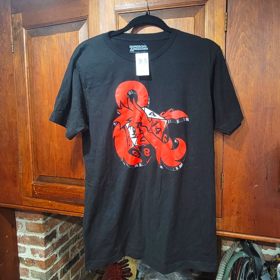 Nwt Hot Topic Dungeons & Dragons Dice And Dragon T-Shirt Size Medium